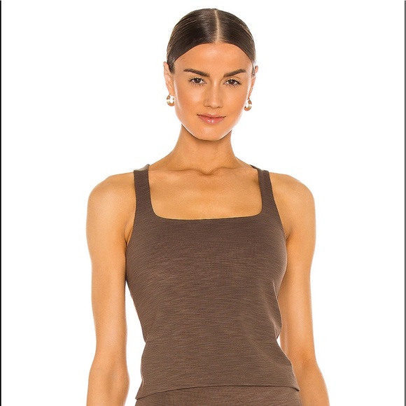 Beyond Yoga | Heather Squareneck Crop Tank + Shelf Bra - Picture 1 of 9